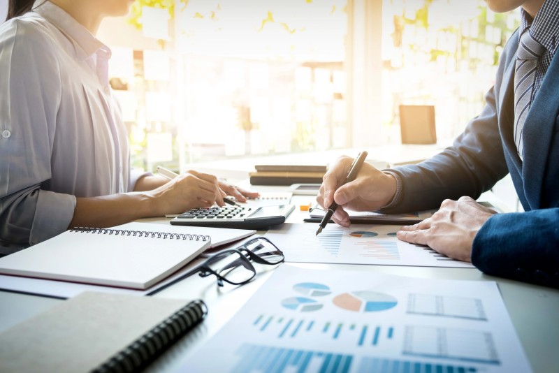 Executive Recruitment Agency | talk to us!