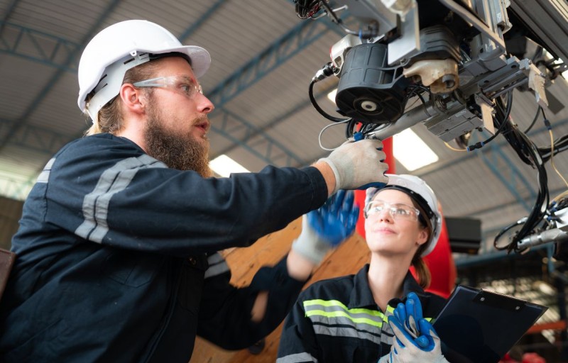 Qual é o perfil profissional e as atuações do engenheiro?