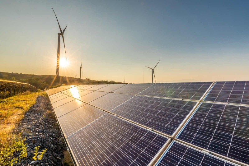 Técnico de Campo Solar: O Guia de Contratação e Carreira