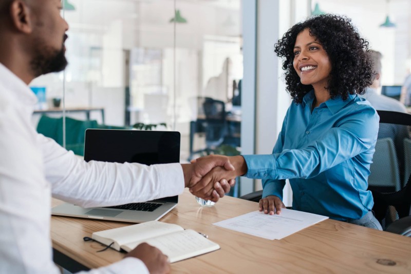 Por que Terceirizar o R&S é um Investimento Inteligente?