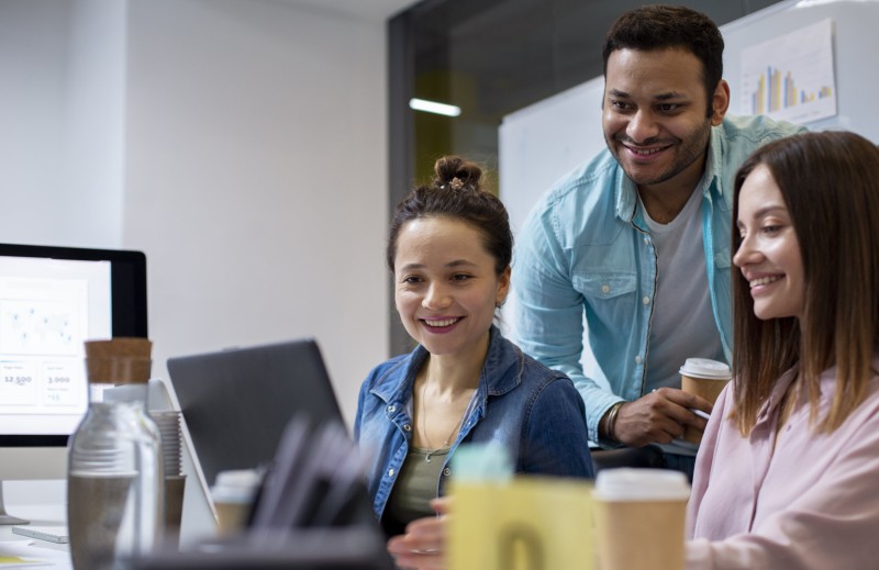Recrute com assertividade | Fale com a Gente