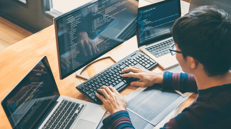 Mão de obra qualificada para o Mercado de tecnologia